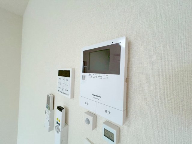 セキュリティ　TVモニターホンで来客が誰か確認してから開けて下さいね