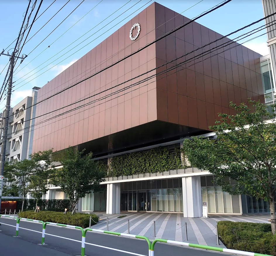 大学・短大　私立桜美林大学新宿キャンパス（大学・短大）まで925m