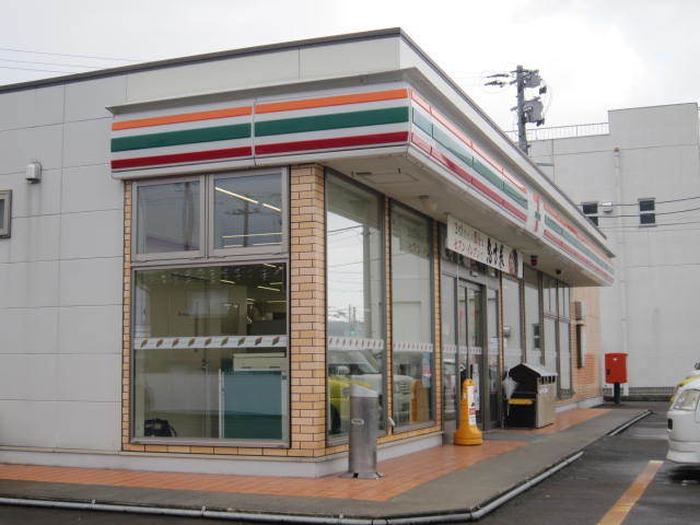コンビニ　セブンイレブン加茂大郷町店（コンビニ）まで515m