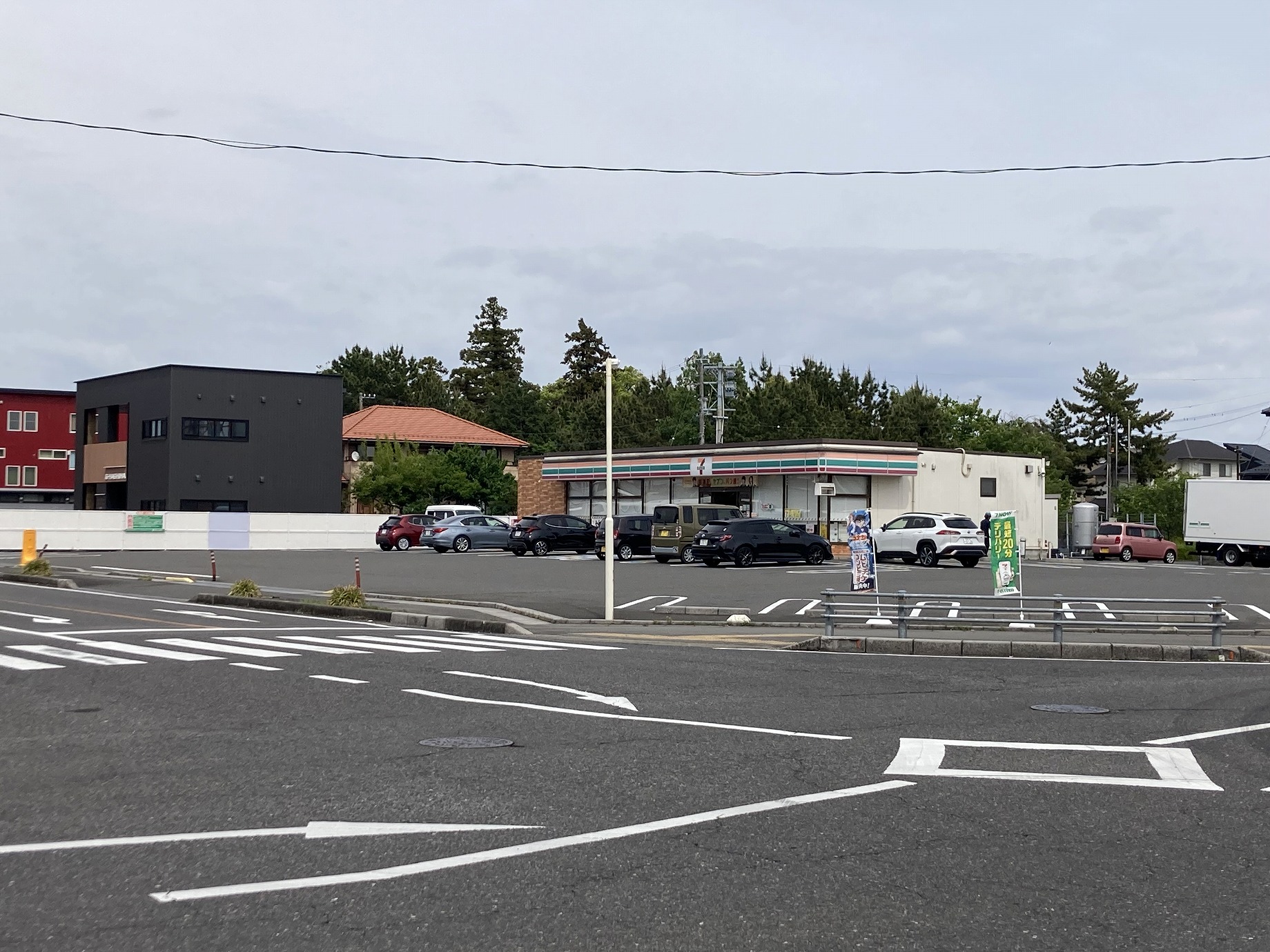 コンビニ　セブンイレブン岐阜羽島駅前店（コンビニ）まで285m