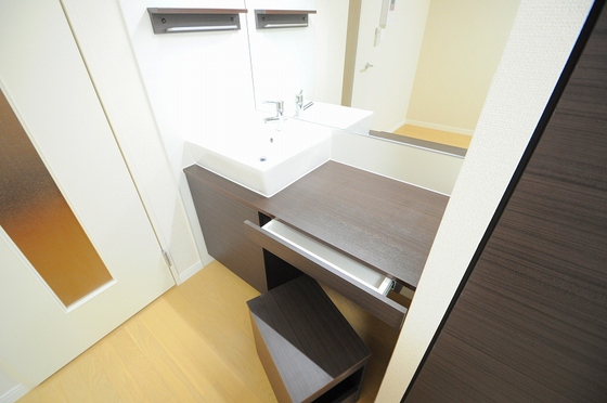 洗面設備　※別部屋の写真です