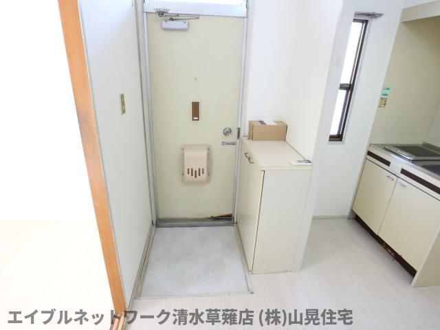 光ハイツの玄関写真