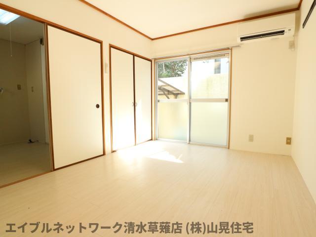 光ハイツの居間写真