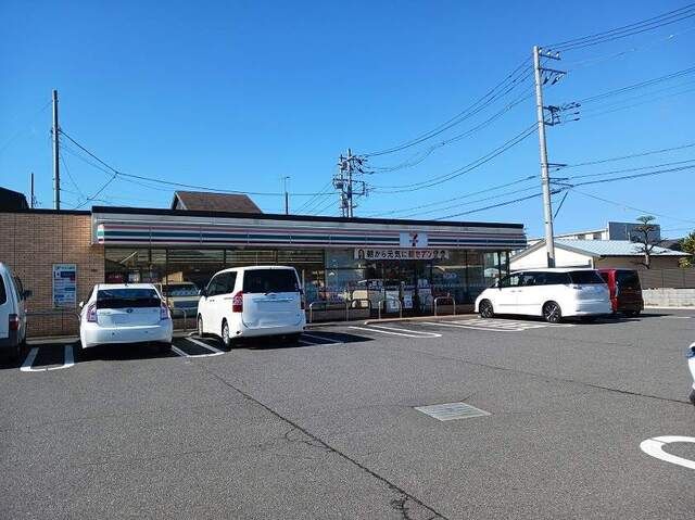 コンビニ　セブンイレブン（コンビニ）まで350m