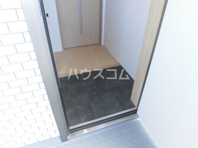 フィカーサ東大宮の玄関写真