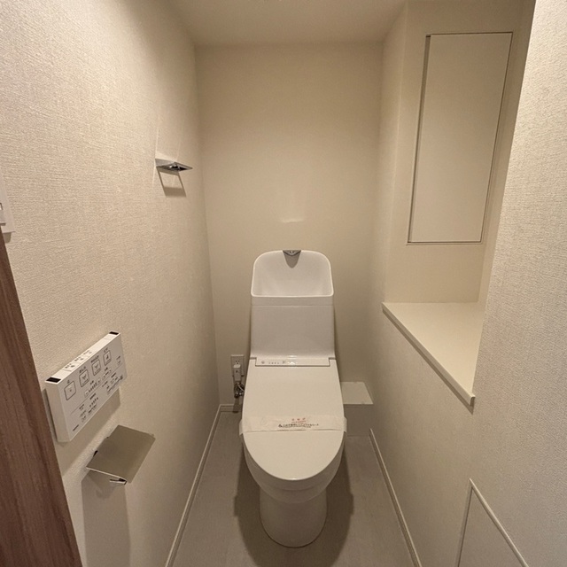 トイレ　※写真は同タイプ住戸です。