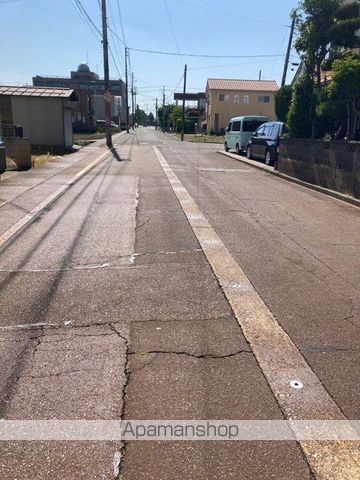 その他　前面道路（その他）まで0m