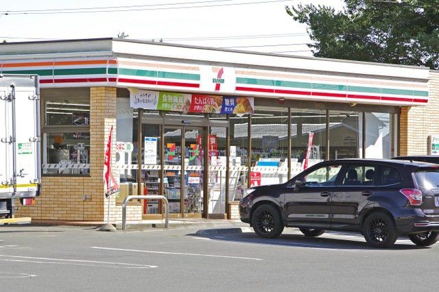コンビニ　セブンイレブン薮塚運動公園前店（コンビニ）まで7700m