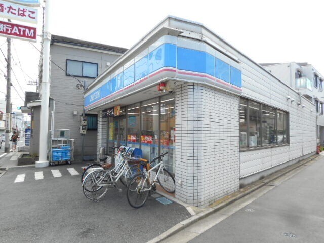 コンビニ　ローソン本一色一丁目店（コンビニ）まで98m