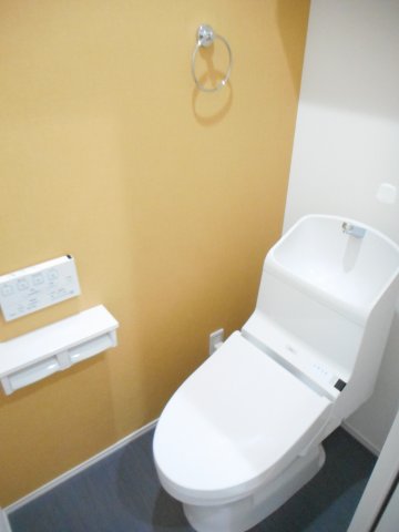 トイレ　落ち着いたトイレです