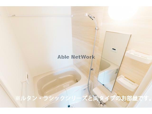 岡崎市 2階建 新築の風呂写真