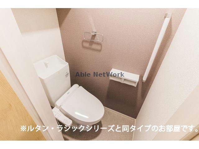 岡崎市 2階建 新築のトイレ写真