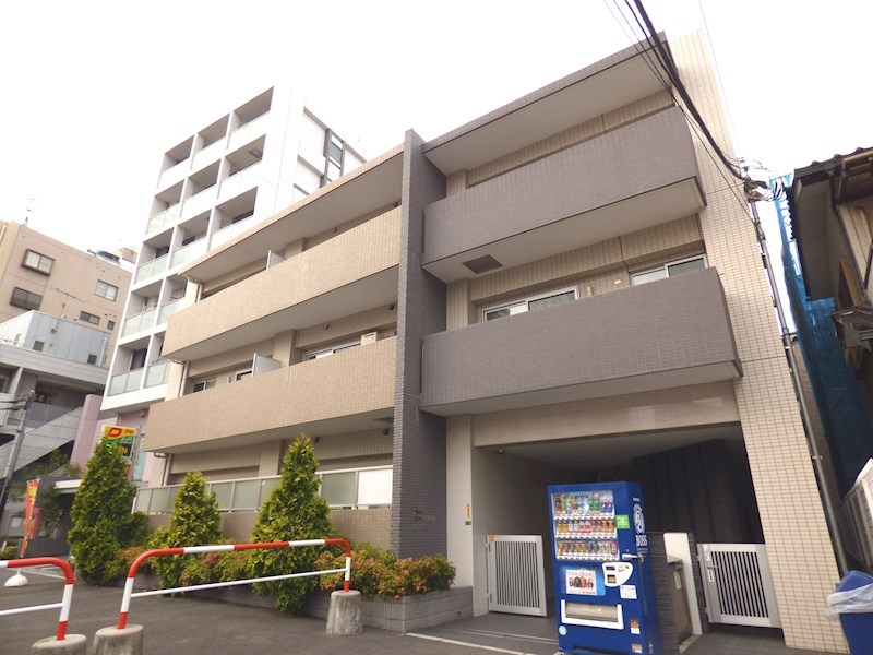 栄町弥生マンションの外観写真