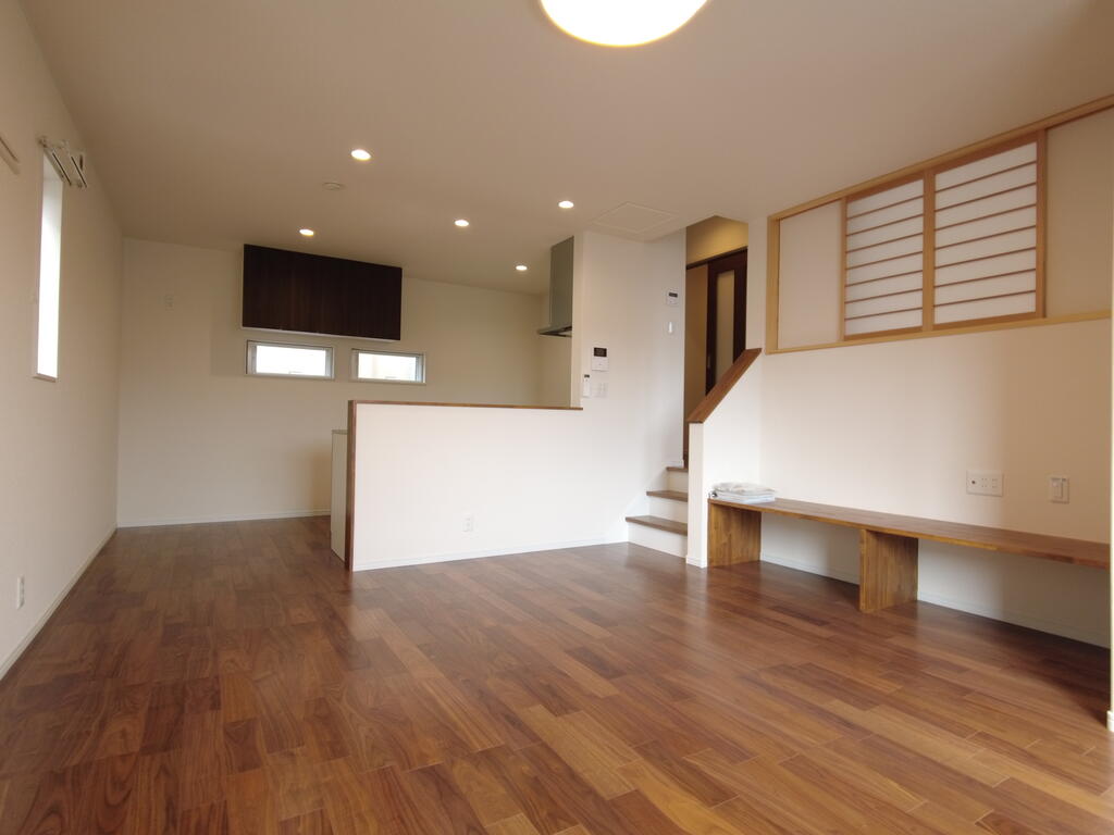 Garatte Fの居間写真