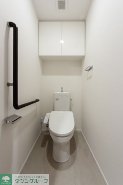 トイレ　※写真は同タイプ住戸です。