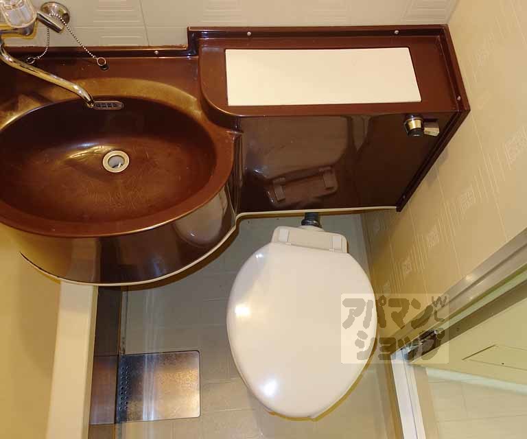 ボックス七条のトイレ写真