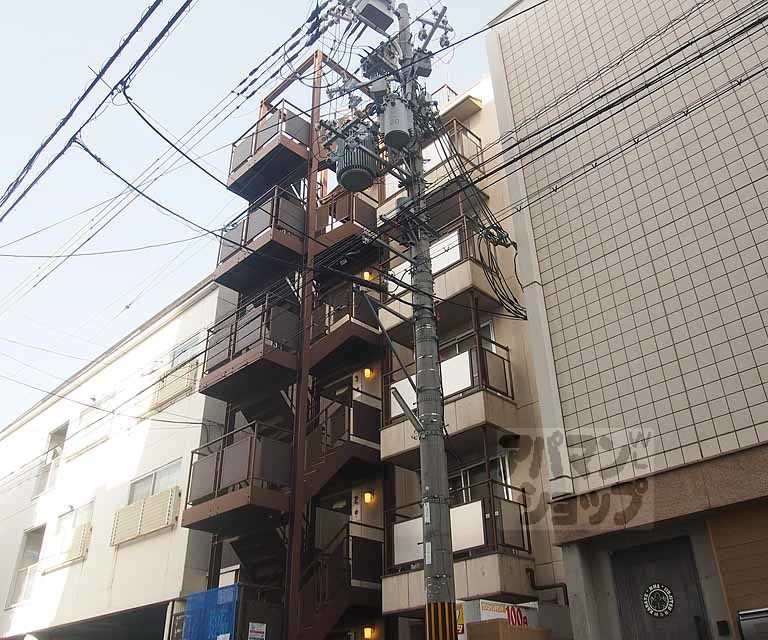 ボックス七条の外観写真