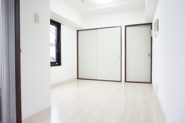 その他部屋・スペース　人気の角部屋♪ワイドな窓で通風にも優れたお部屋です！