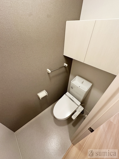 近鉄奈良線 若江岩田駅 徒歩18分 2階建 築9年のトイレ写真