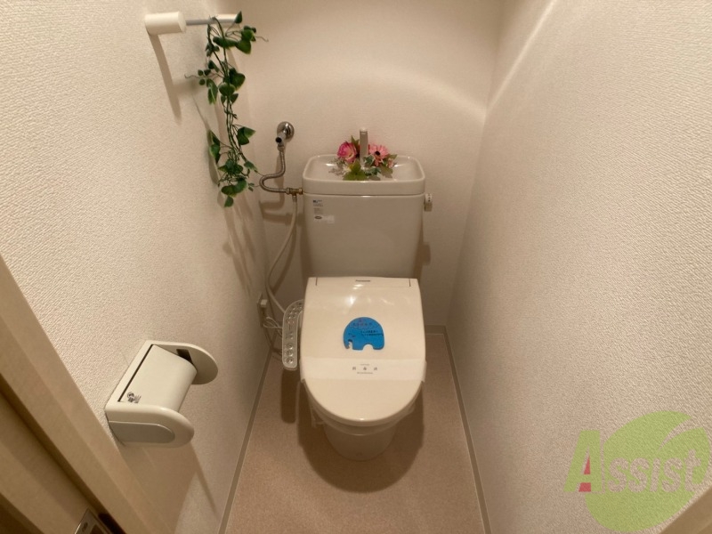 トイレ　ウォシュレット機能がついたトイレ。安心して使用できますね。