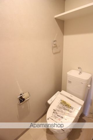 地下鉄七隈線 渡辺通駅 徒歩10分 14階建 築8年のトイレ写真