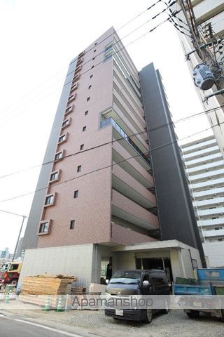 地下鉄七隈線 渡辺通駅 徒歩10分 築8年
