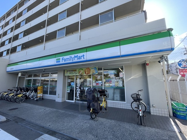 コンビニ　ファミリーマート　吹田青葉丘（コンビニ）まで226m