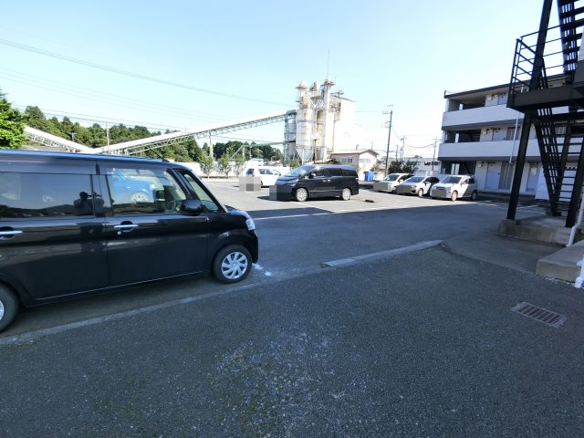 ＪＲ成田線 成田駅 バス乗車時間：18分 最寄りバス停で下車 徒歩2分 3階建 築30年のその他写真