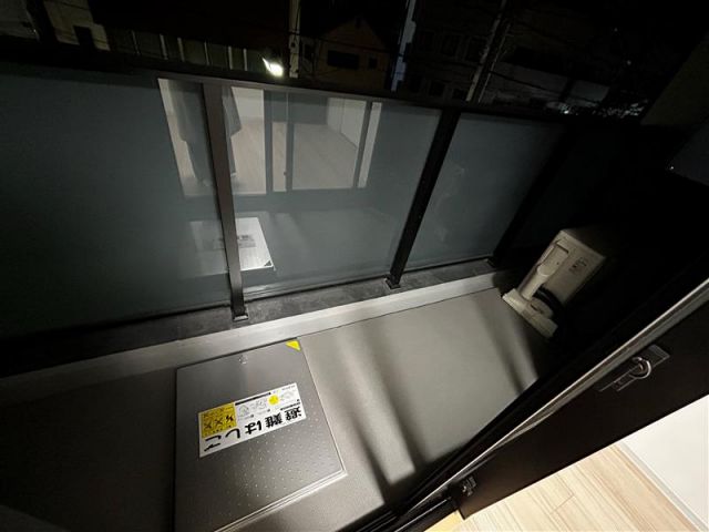 ブルーライン 阪東橋駅 徒歩4分 11階建 築2年の内装写真