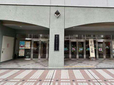 中学校　品川区立戸越台中学校（中学校）まで525m