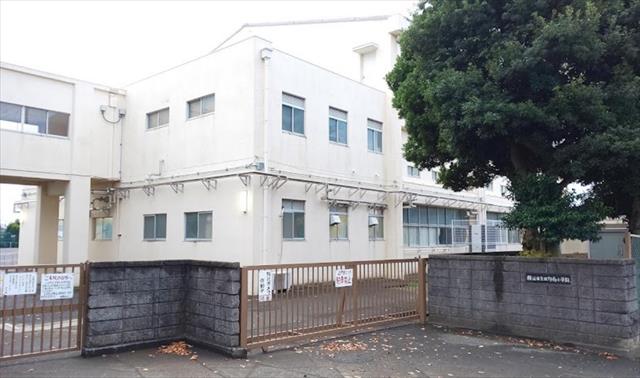 小学校　横浜市立日野南小学校（小学校）まで395m