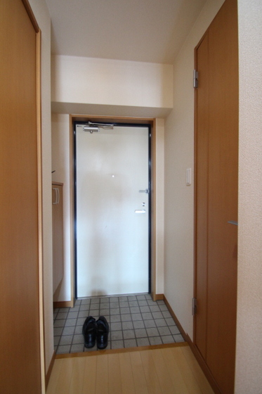 玄関　他号室のお写真です