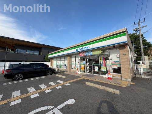 コンビニ　ファミリーマート 岸和田畑町店（コンビニ）まで595m