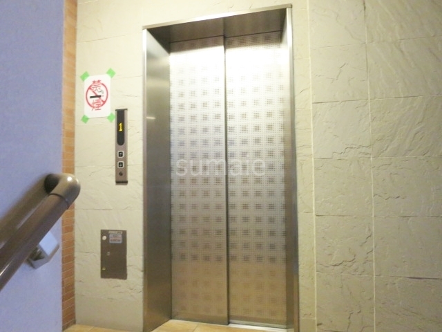 その他共有部分　エレベーター完備です♪
