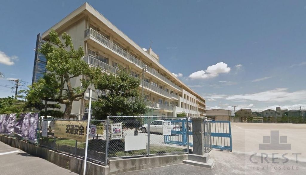 小学校　福山市立多治米小学校（小学校）まで1060m