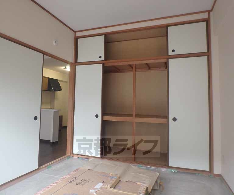 ＪＲ奈良線 黄檗駅 徒歩5分 7階建 築31年の居間写真