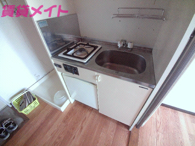 キッチン　同型写真