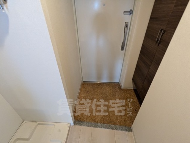 地下鉄長堀鶴見緑地線 今福鶴見駅 徒歩5分 11階建 築11年の玄関写真