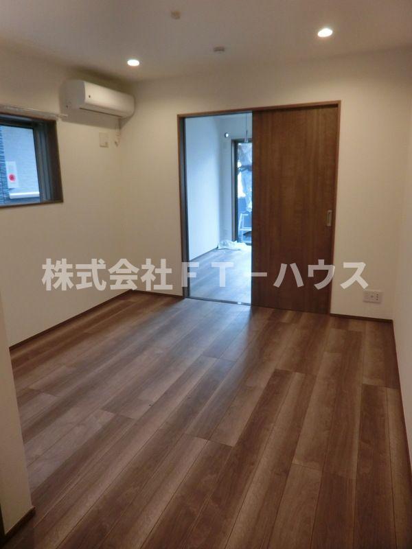 グレアス船橋の居間写真