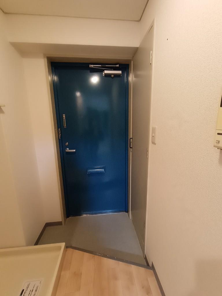 ハイム西早稲田の玄関写真