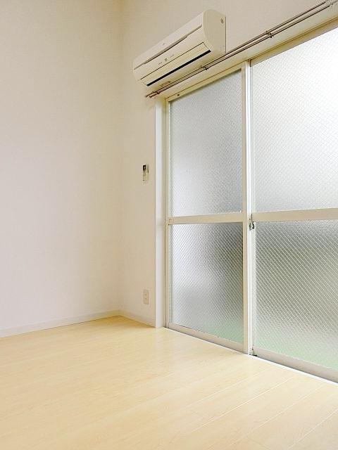 居室・リビング　同仕様参考写真