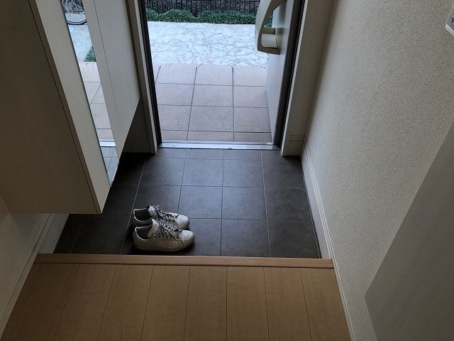 アイリス タウンの玄関写真