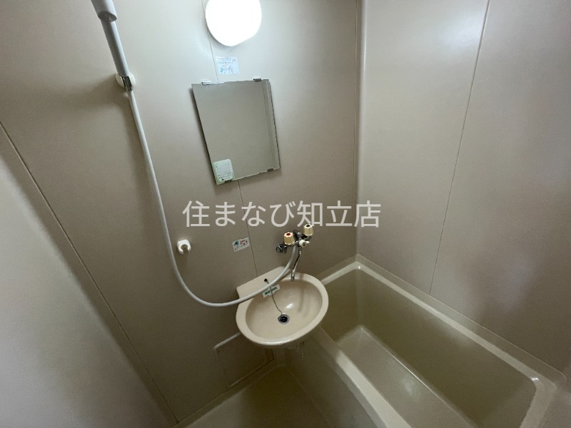 バス・シャワールーム　別室同型写真