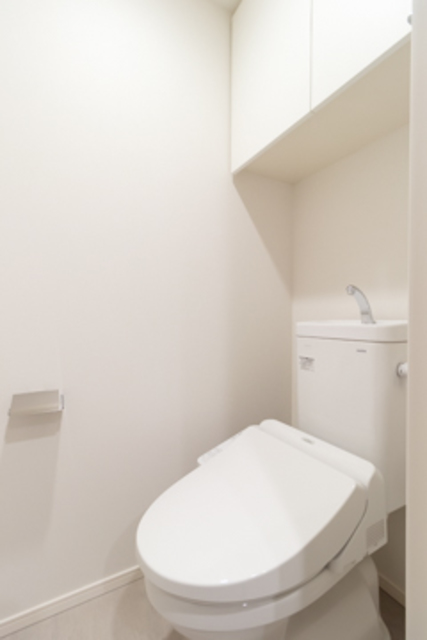 トイレ　※写真は同タイプ住戸です。