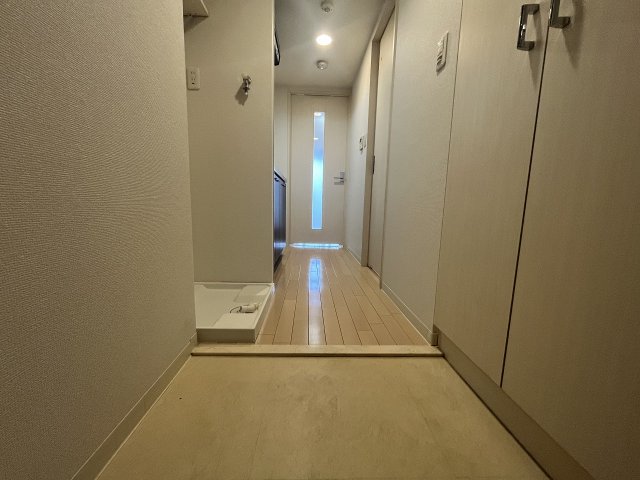 玄関　収納もある玄関です