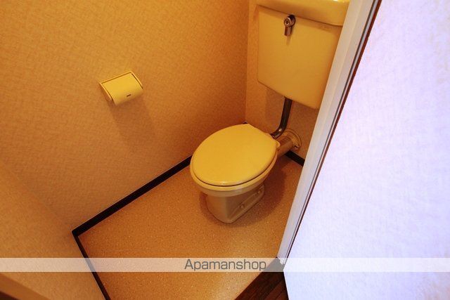 阪急京都線 上新庄駅 徒歩4分 5階建 築40年のトイレ写真
