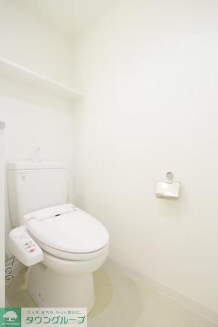 トイレ　※写真は同タイプ住戸です。