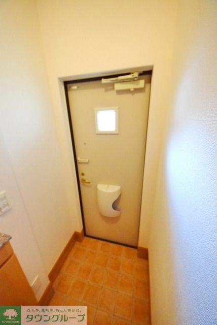 玄関　イメージ・同タイプIの室内写真です。