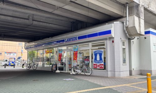 コンビニ　ローソン 南海岸和田駅南口店（コンビニ）まで157m