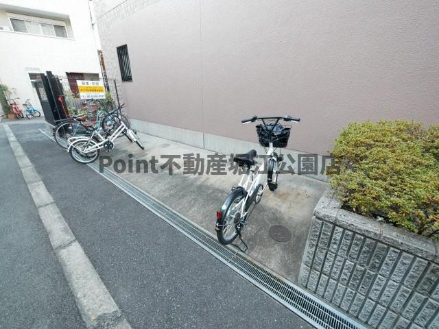 ＪＲ大阪環状線 福島駅 徒歩5分 4階建 築26年の外観写真